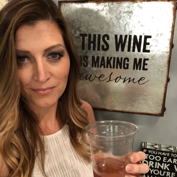 Meet your Posher, Dani - Picture 1 of 1